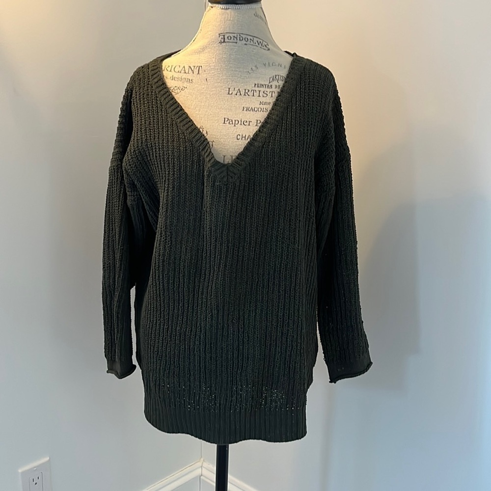 BB Dakota slouchy wide-neck forest green sweater, size S